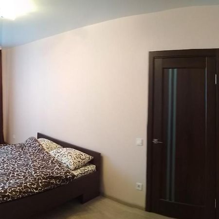 Comfortable Apartments Ривне Екстериор снимка