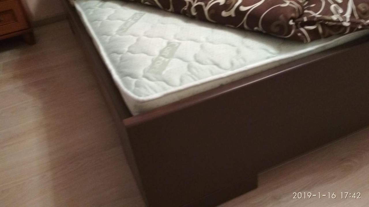 Comfortable Apartments Ривне Екстериор снимка