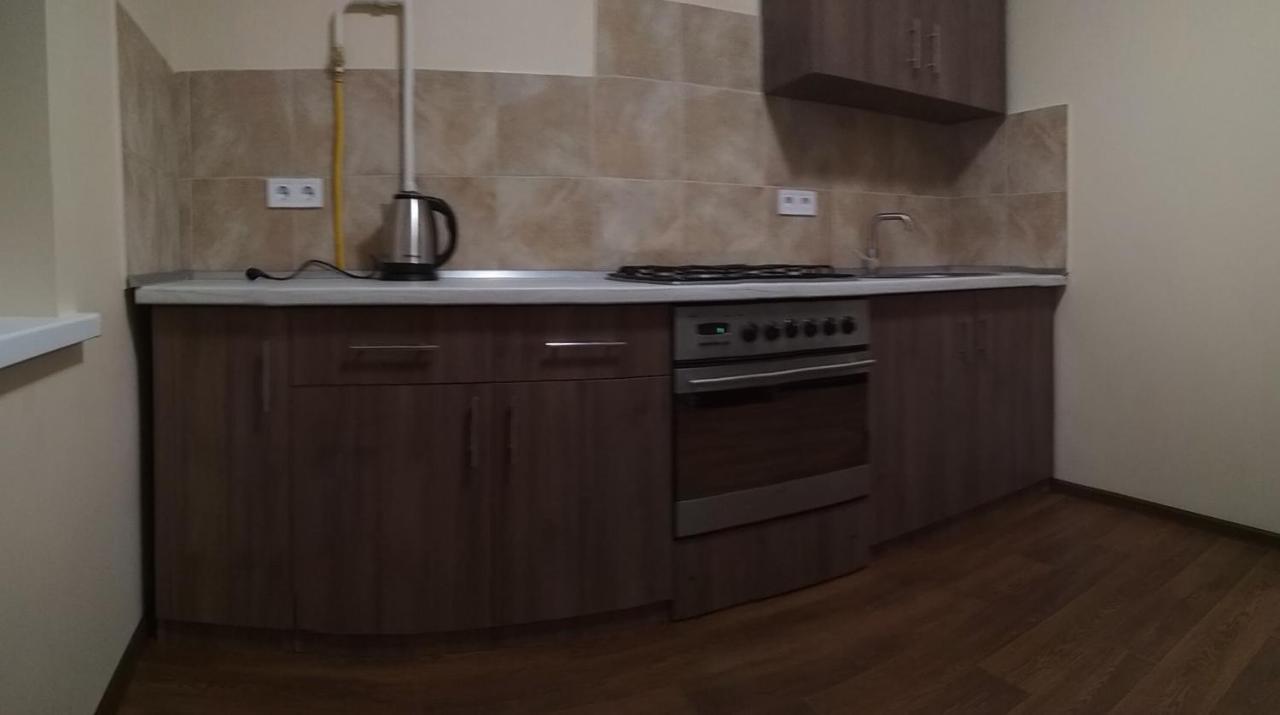 Comfortable Apartments Ривне Екстериор снимка