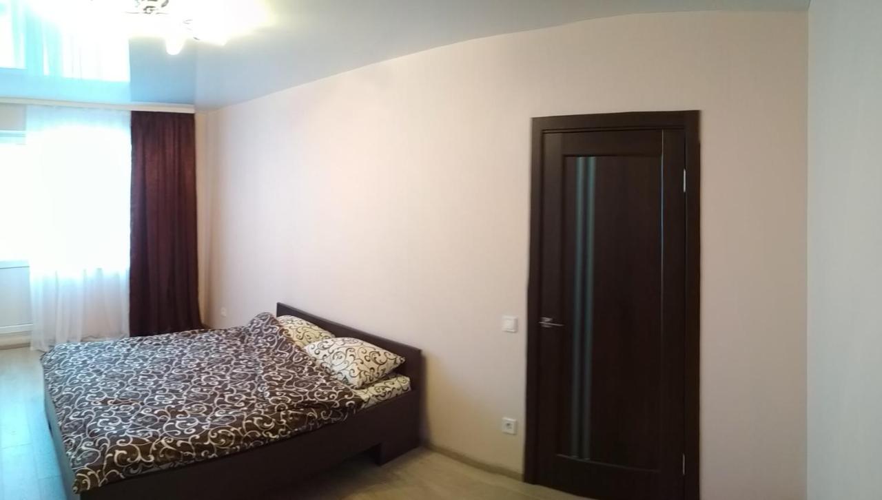Comfortable Apartments Ривне Екстериор снимка