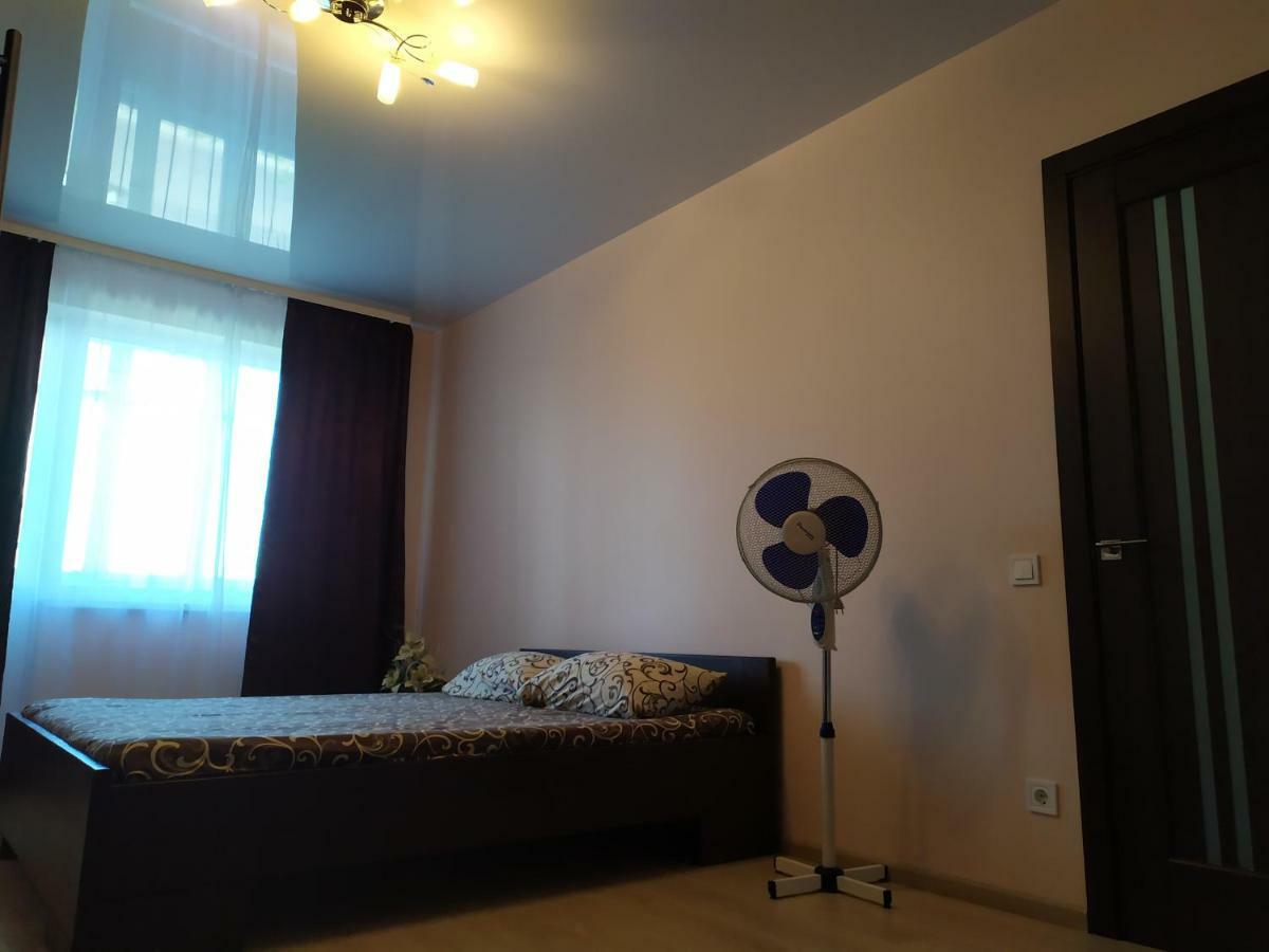 Comfortable Apartments Ривне Екстериор снимка